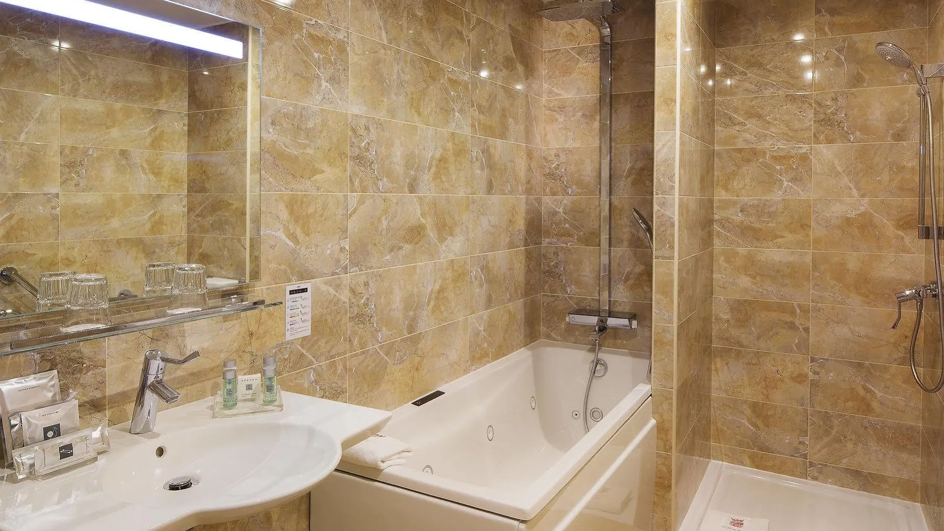 Hotel De Varenne Paris 4*,